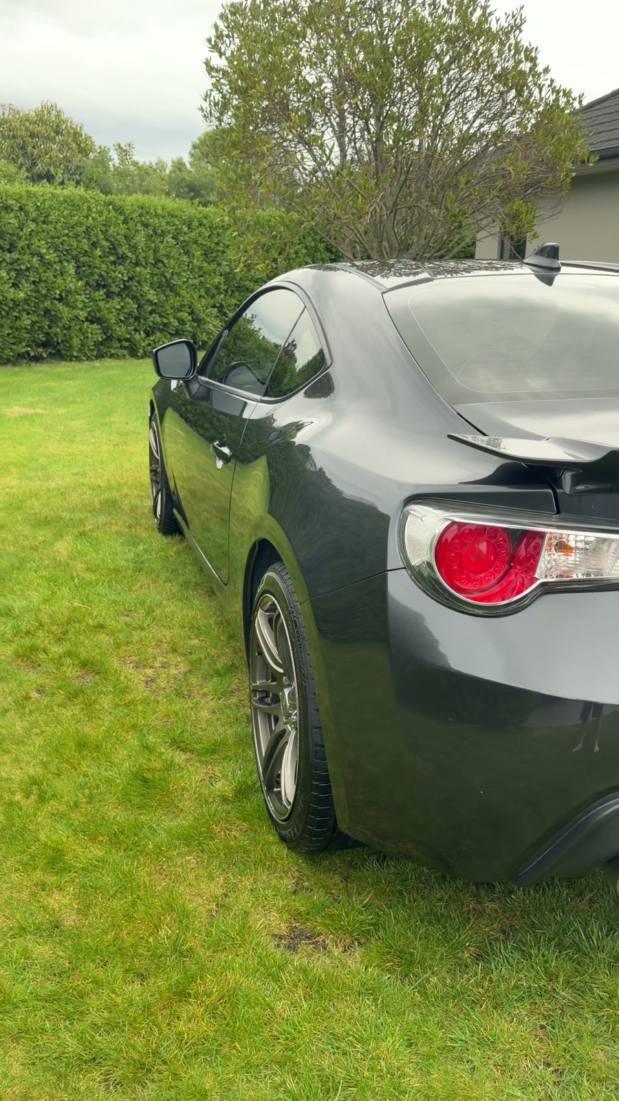 Deep hydrophobic ceramic gloss finish
